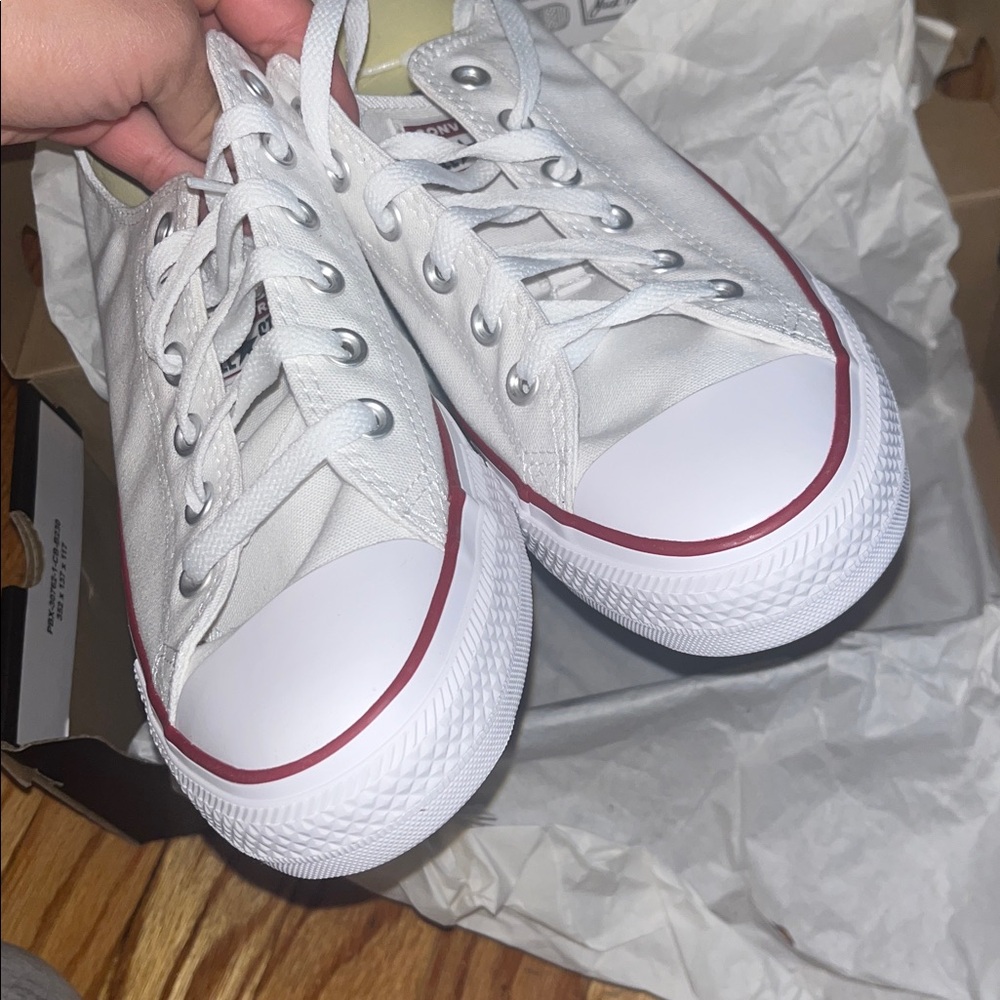 NIB Converse Chuck Taylor All Star Ox canvas sneakers in white - Picture 7 of 9